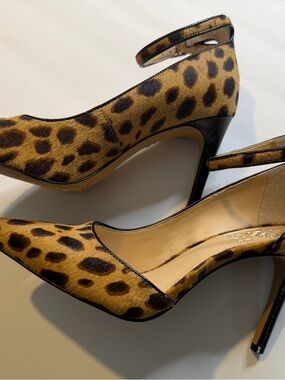 Vince Camuto Leopard Calf Hair Heels Size 5.5 NWOB